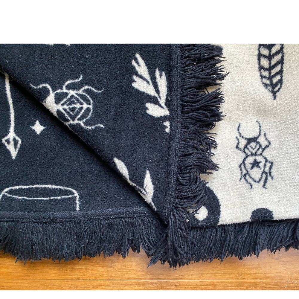 Reversible Tarot, Moon, Spider, Halloween‎ Vtg Apothecary Throw. Black and Cream